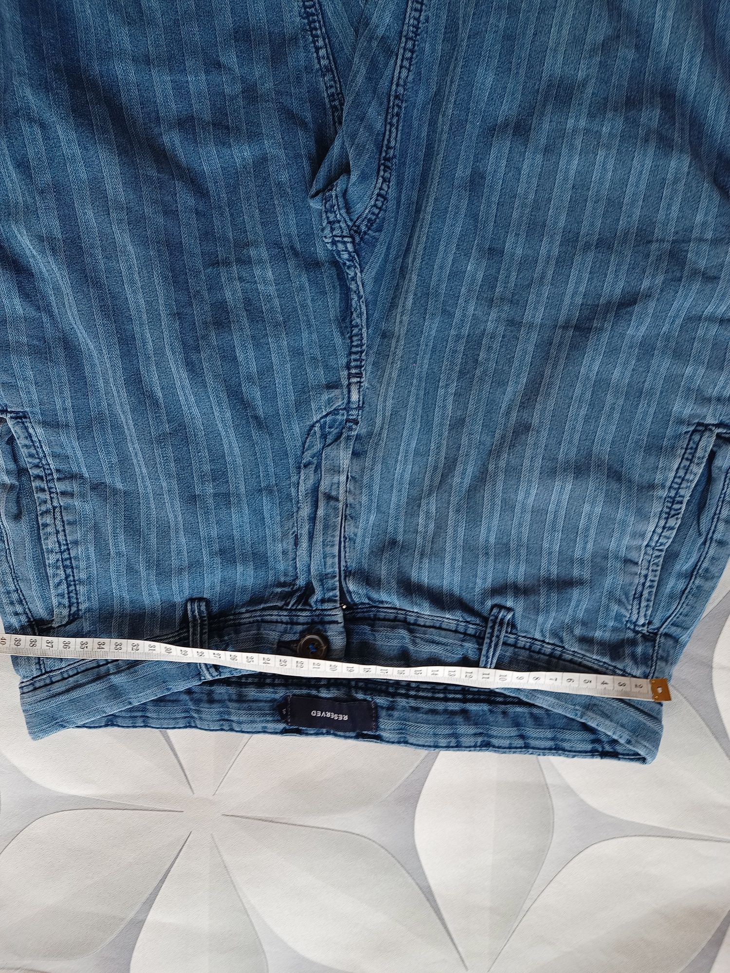 Krótkie spodenki męskie szorty materiałowe imitacja jeansu Reserved 29