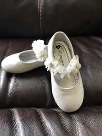 Туфлі балетки