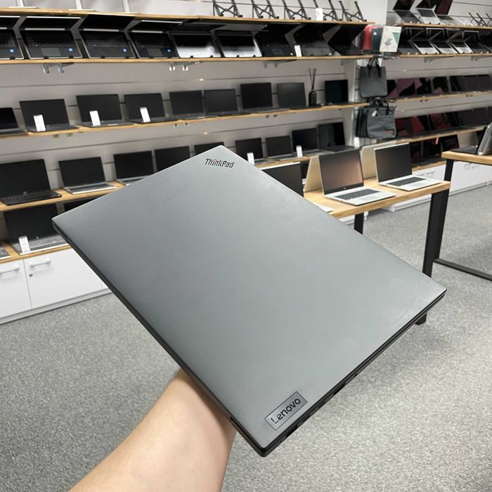 Lenovo ThinkPad P1 Gen 4 i7-11850H 32GB 512GB 2K Quadro T1200 Gwar A-