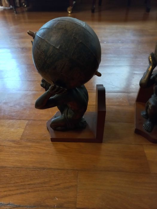 2 suporte livros globo