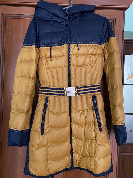 Пуховик жіночий пальто 42р (після хімчистки) стан 10/10