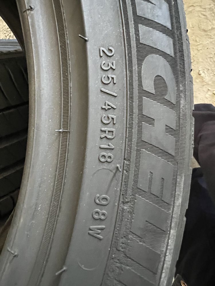 235/45/18 R18 Michelin Primacy 3 * 4шт