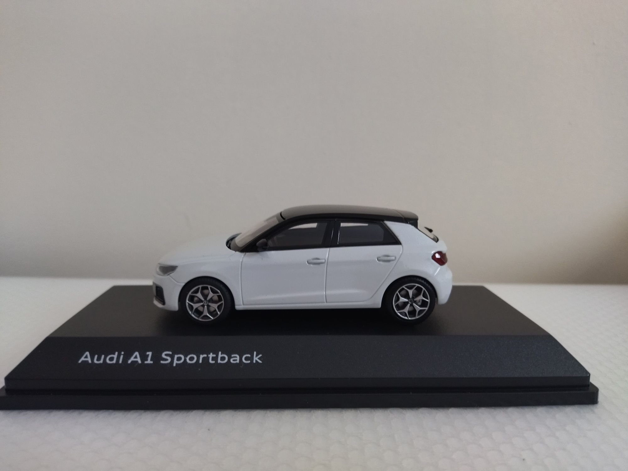 Miniatura Audi A1 Sportback 1/43 Nova