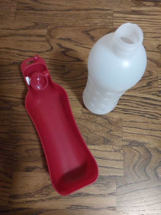 Поилка Trixie для собак прогулочная, 500 мл (пластик)