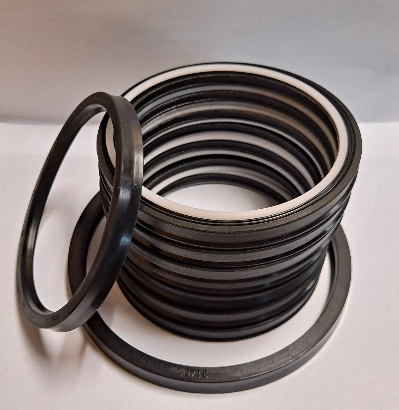 Komplet uszczelnień kolumny obrotu Caterpillar CAT M312 M313 M315 M316
