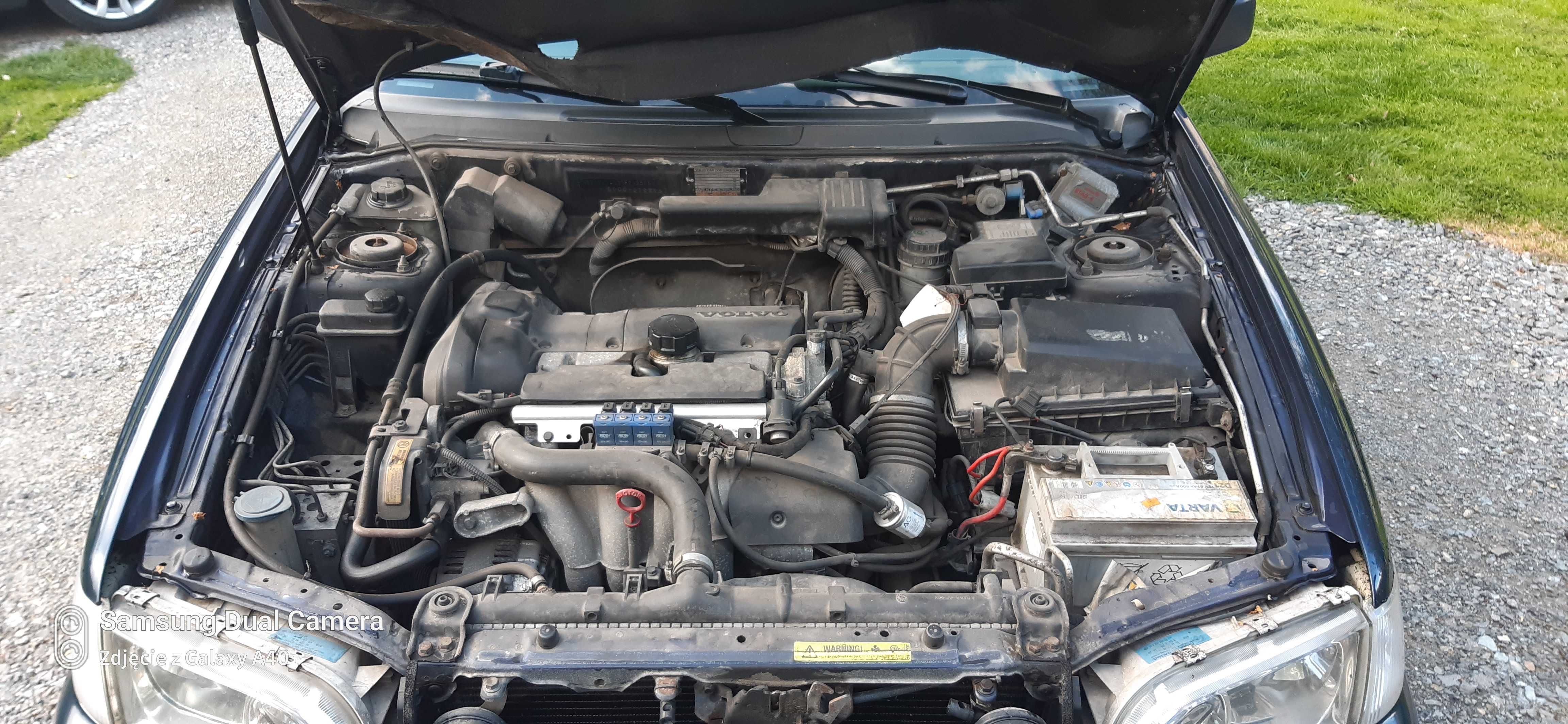 VOLVO V40 2001r 1.8 Benzyna / LPG