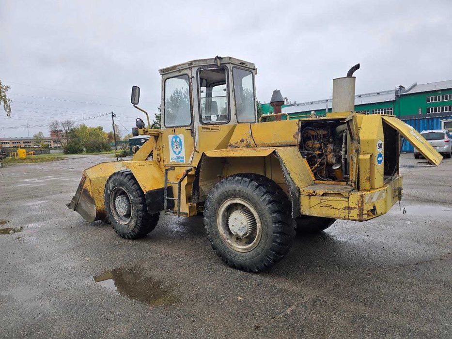 Фронтальний навантажувач LIEBHERR L521