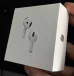 Наушники AirPods 4
