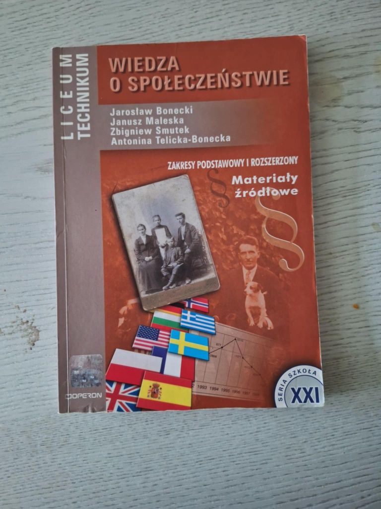 Wiedza o społeczeństwie. Materiały źródłowe