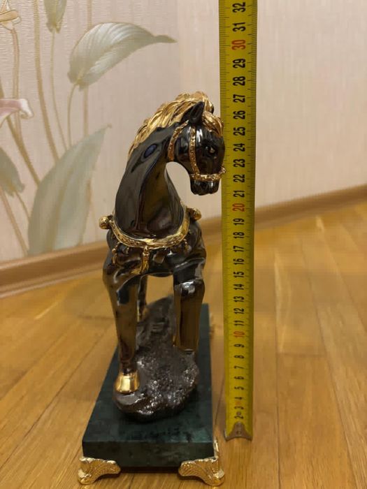 Статуетка Кінь.