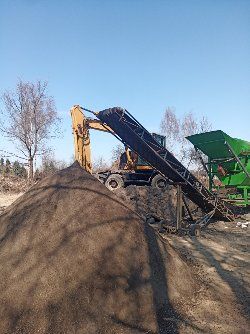 Ziemia siana czarnoziem pod trawniki  ogródek warzywa