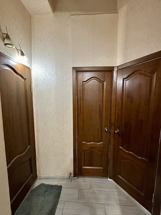 Оренда 2к 42 м2 Набережно Хрещатицька 7 Поділ Поштова метро 5 хв