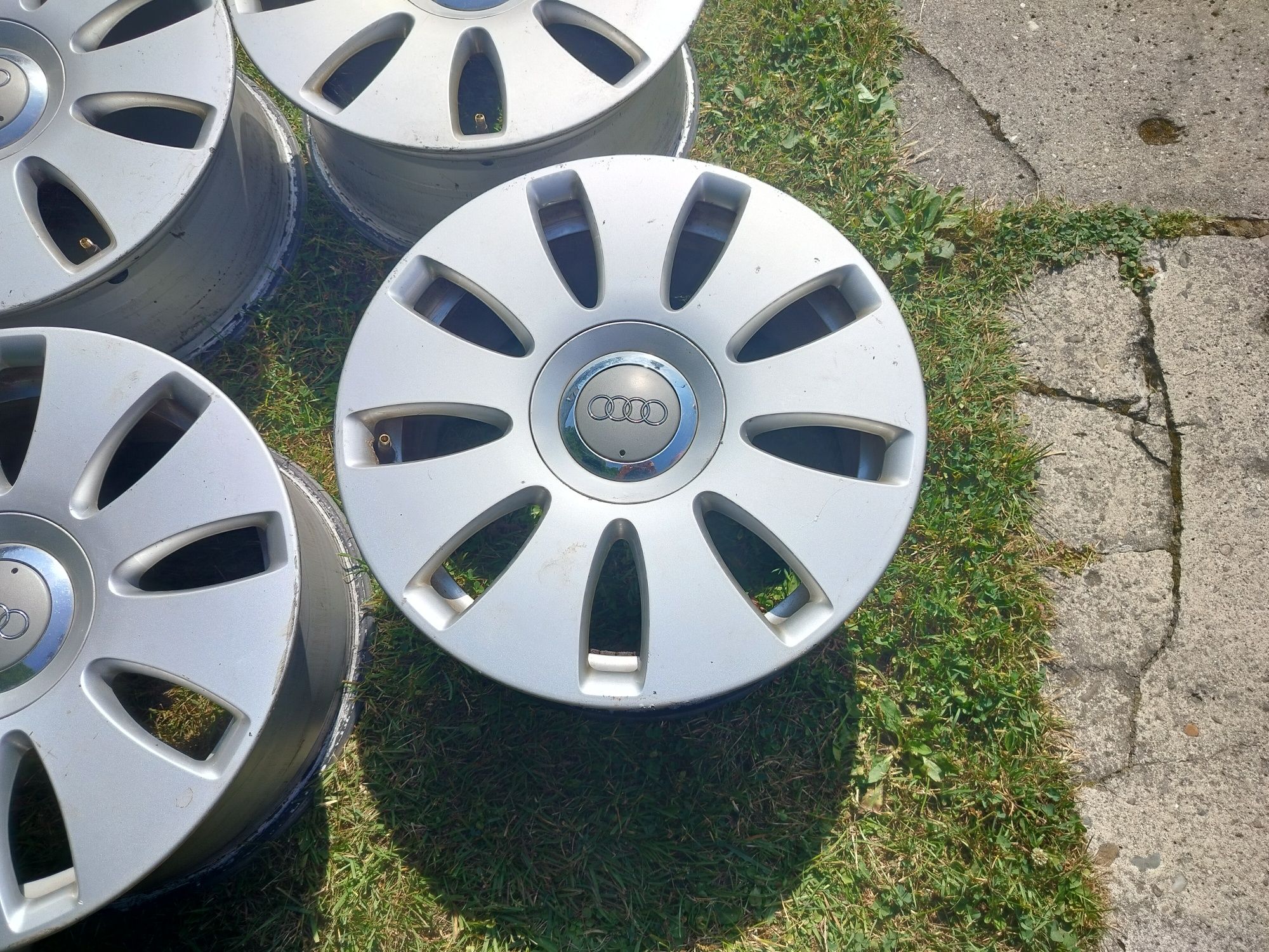 Audi VW skoda 5x112 16 cali stan bdb Alufelgi et42 komplet
