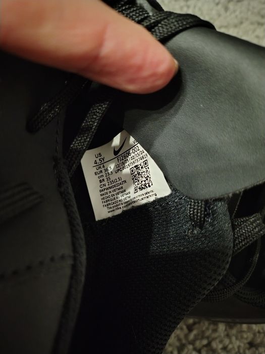 Футзалки дитячі Nike Phantom Gx 2 Club Black FJ2606-002