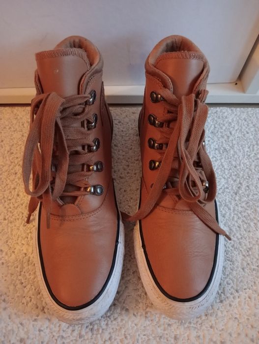 Buty damskie skórzane Converse