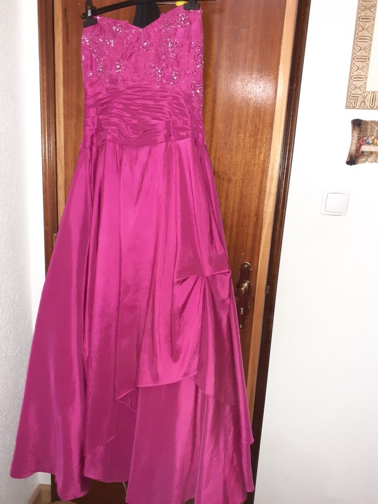 Vestido rosa choque cerimonia