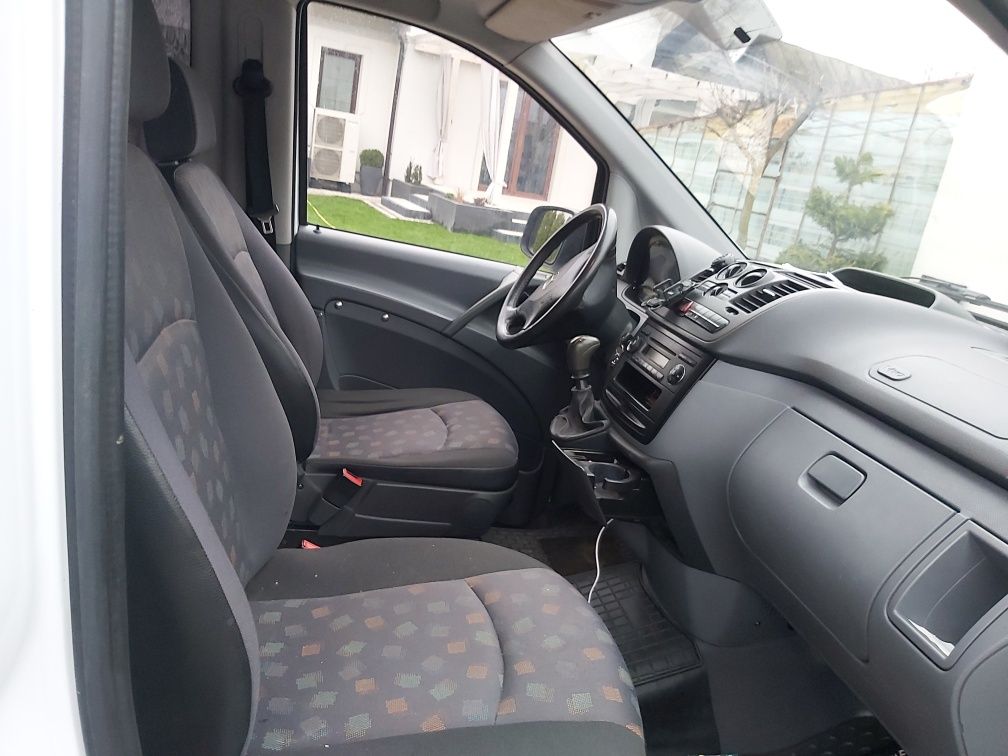 Mercedes vito 5 osobowy