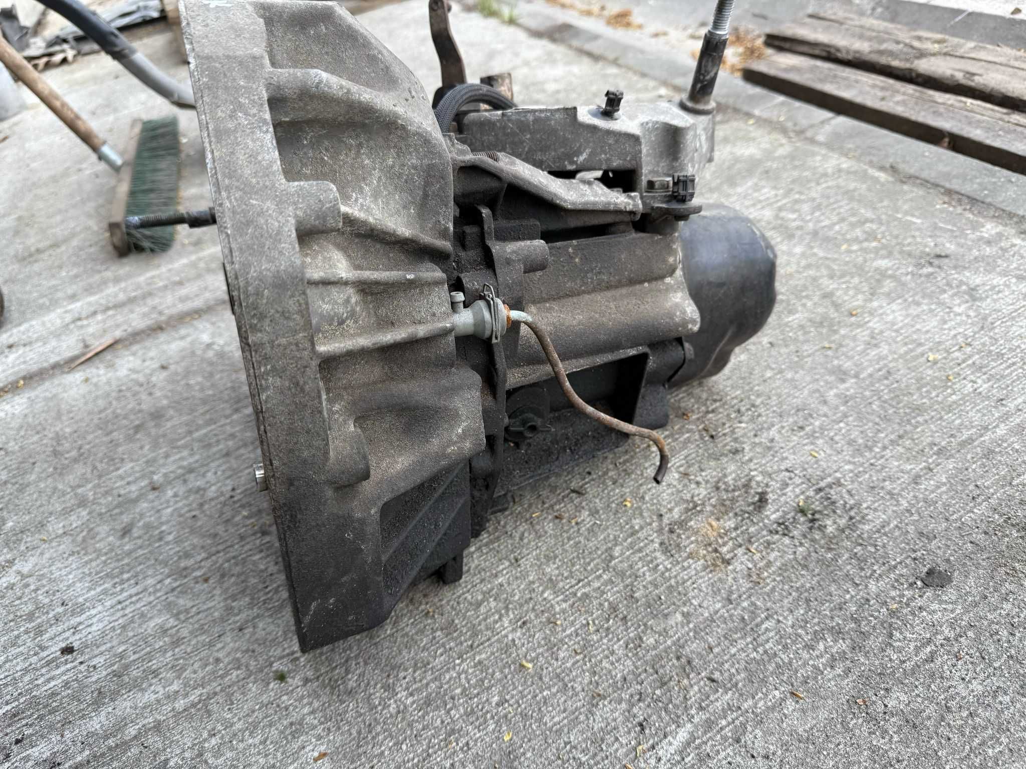 Skrzynia biegów Renualt Kango Clio Kubistar  1.5 dci JR5 116