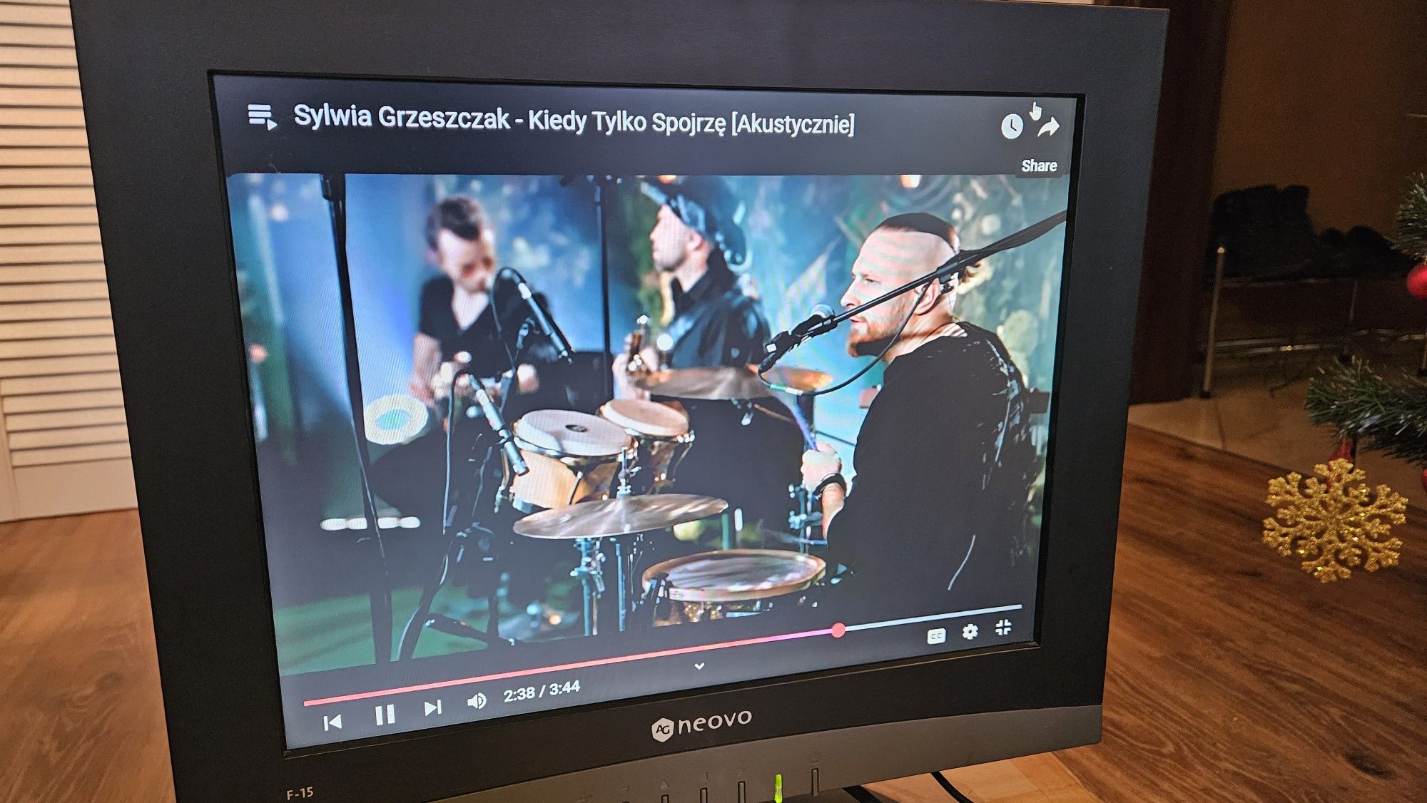 Monitor LCD 15'' AG Lenovo. Pudełko, instrukcja