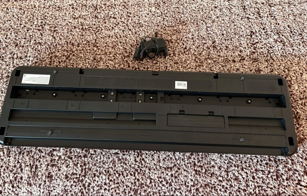 Orgão / piano elétrico/ teclado elétrico