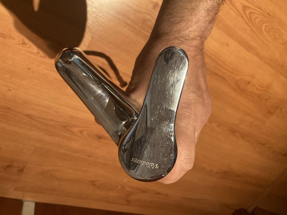 Torneiras lavatorio marca valadares