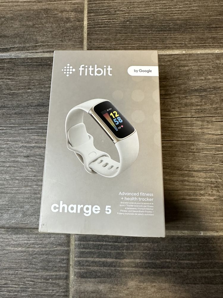 Fitbit charge 5 Смарт годинник