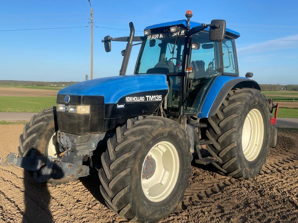 Ciągnik New Holland TM 135 TUZ