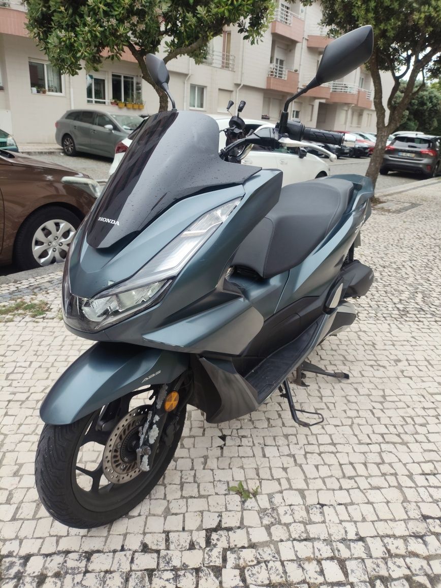 Vendo PCX 2022 ainda com garantia