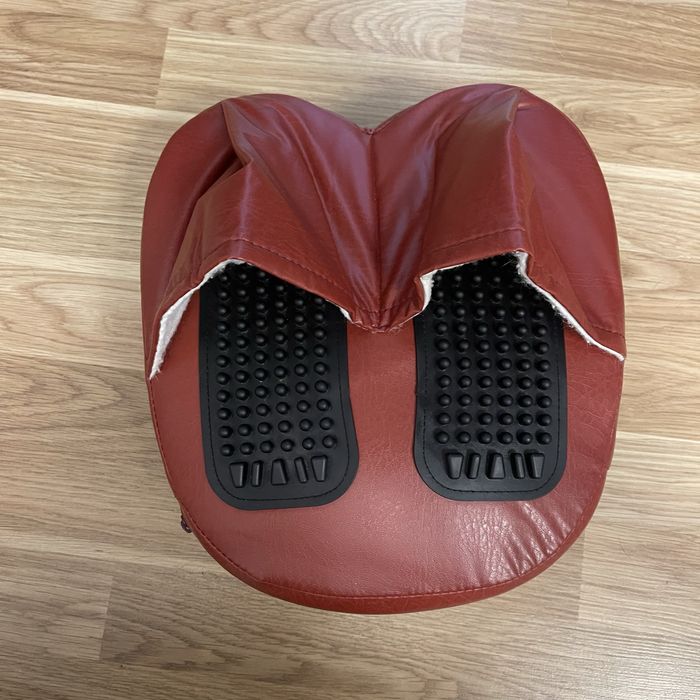 Продам массажёр для ног и спины Irius