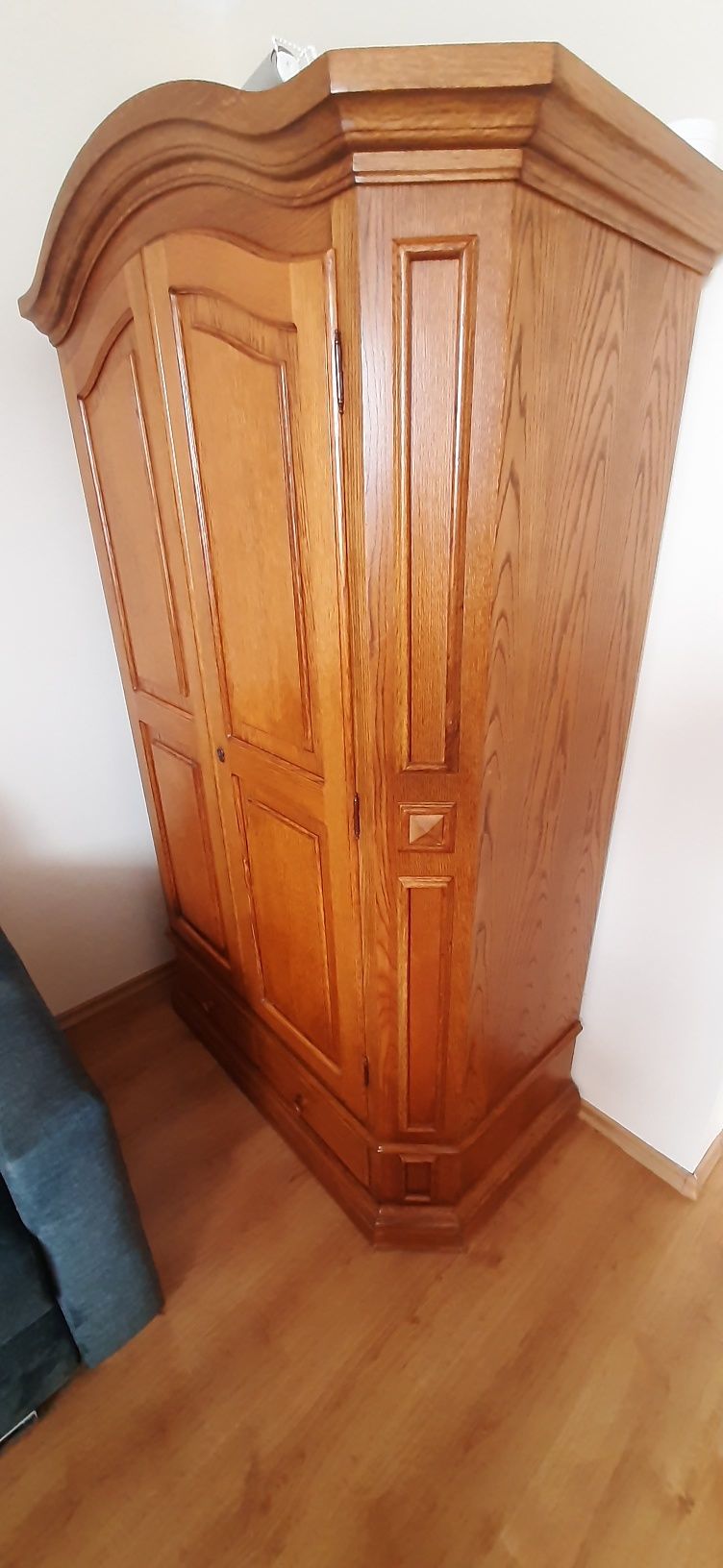 Szafa (duża, pojemna)