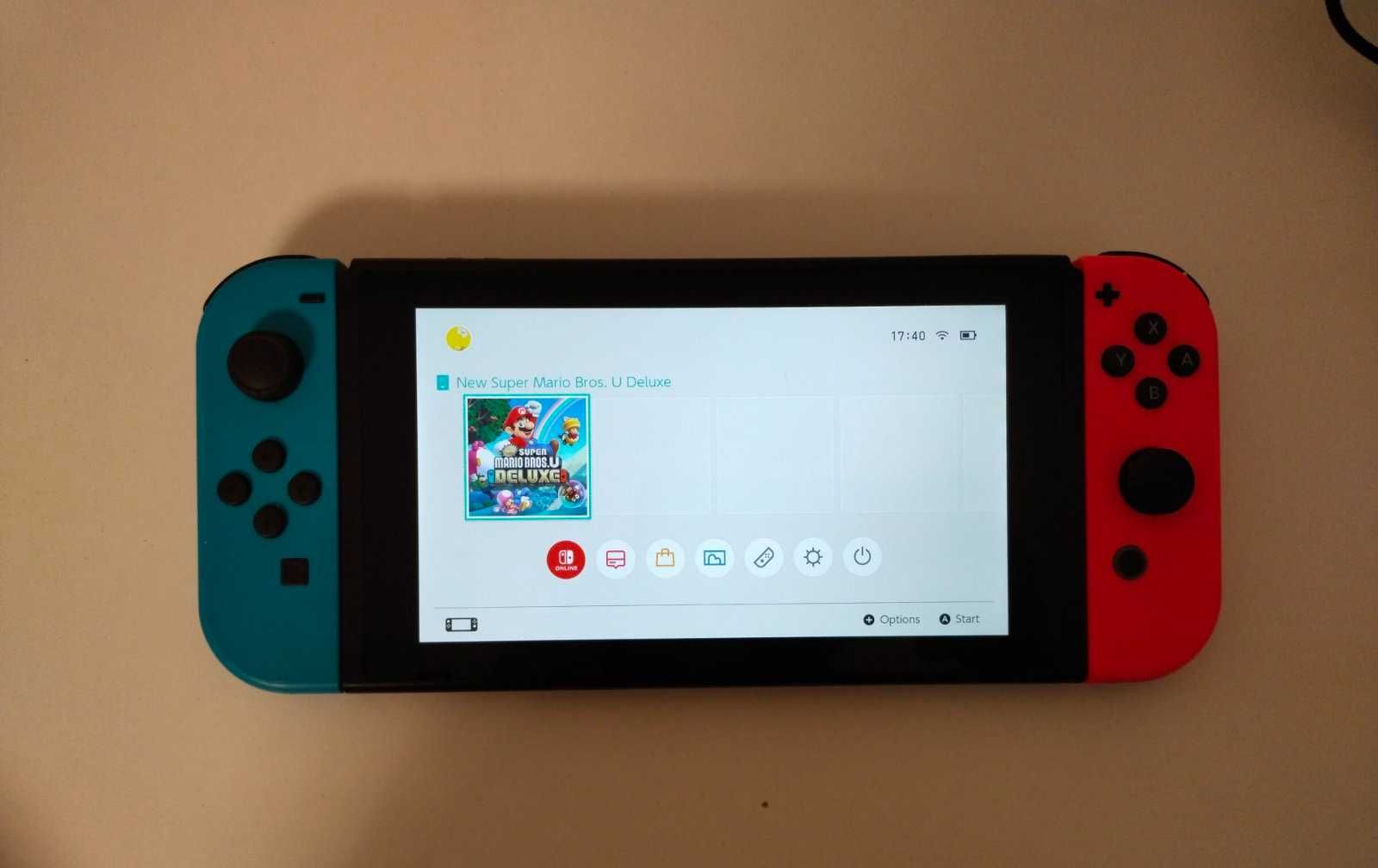 Nintendo Switch у відмінному стані.