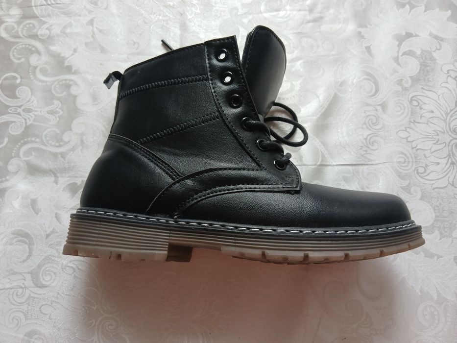 Черевики ( ботінки ) жіночі Lilley 
Нові