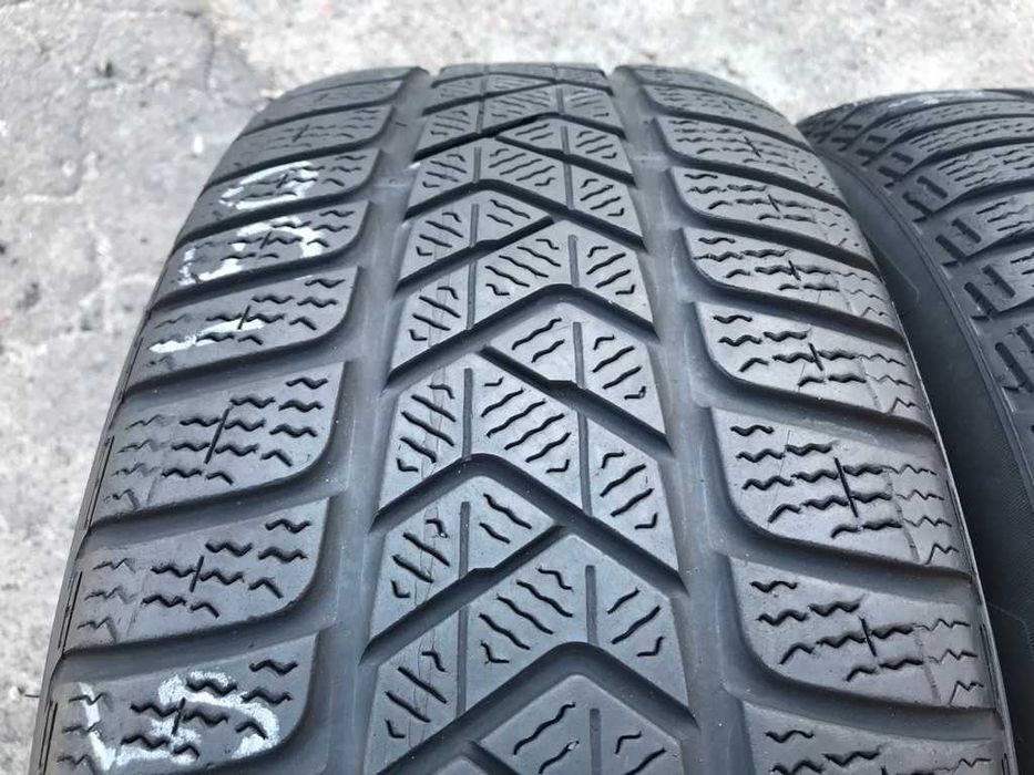 Pirelli Sottozero 3 235/55R17 99H шини бу зима 4 штуки