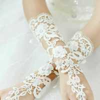 Luvas Sem Dedos Para Noiva Em Renda Forma Flor Branco, Marfim