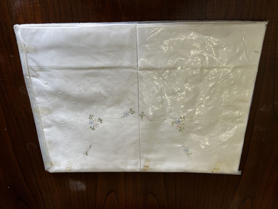 1 Lençol de Cama e 2 Fronhas