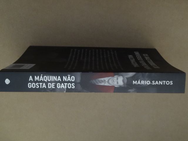A Máquina não Gosta de Gatos de Mário Santos - 1ª Edição