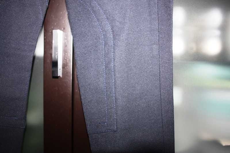 Calças azuis escuras tipo cavaleiro da MASSIMO DUTTI tamanho 34