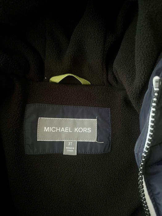 Blusao Micahel Kors 3 anos acolchoado