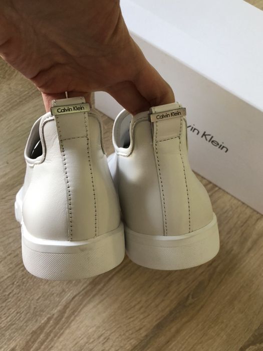 Новые кожаные слипоны, кеды Calvin Klein размер 7,5