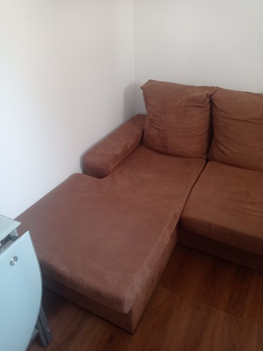 Vendo cheslong semi novo