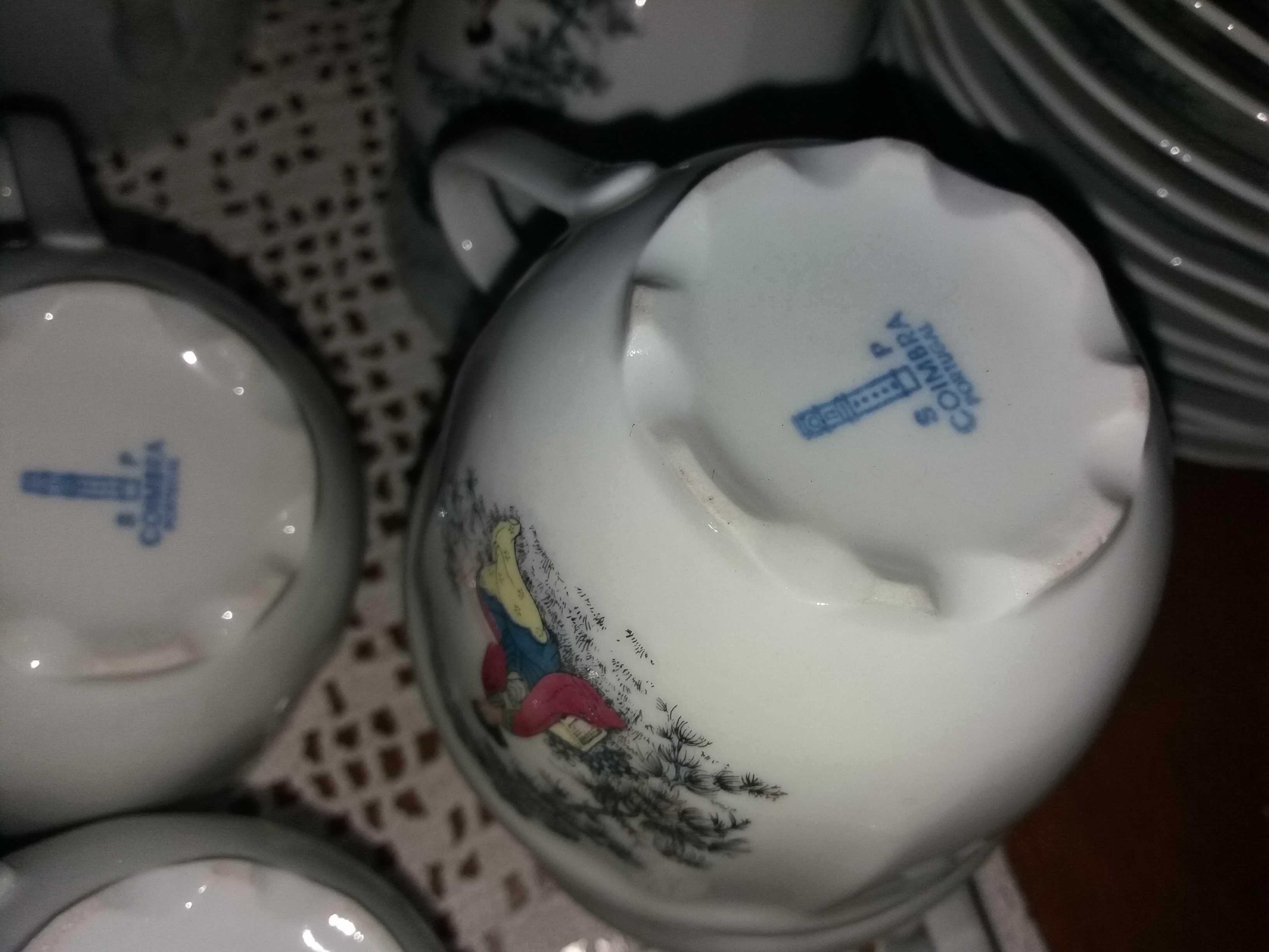 2 Serviços de chá oriental em porcelana