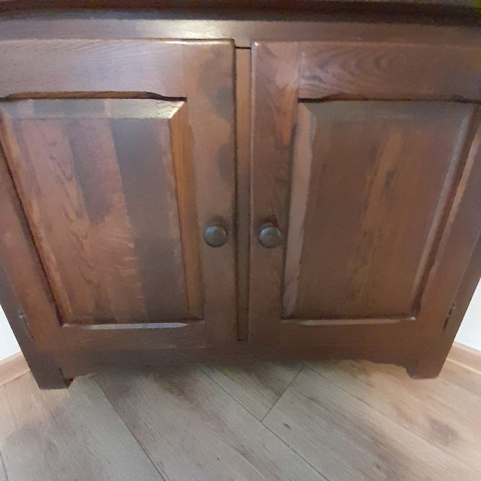 Komoda dębowa narożna.