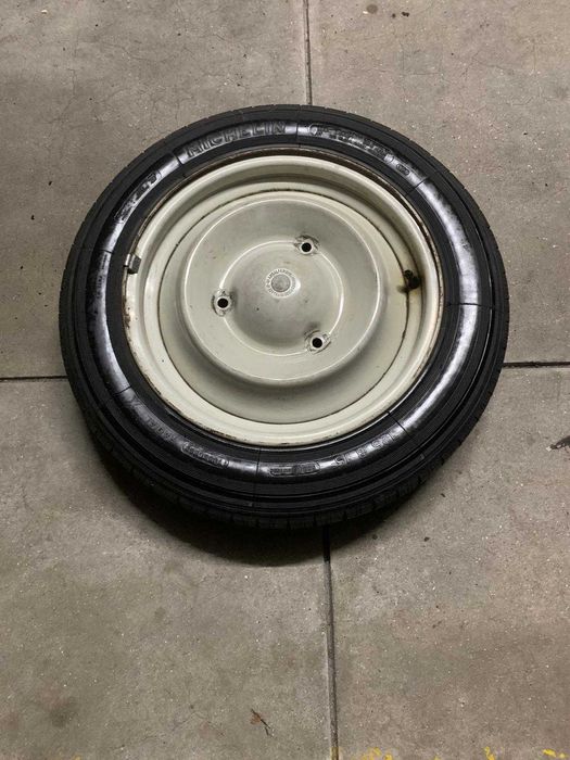 Jante + pneu Michelin Classic 125 X 15 para Citroen 2 CV