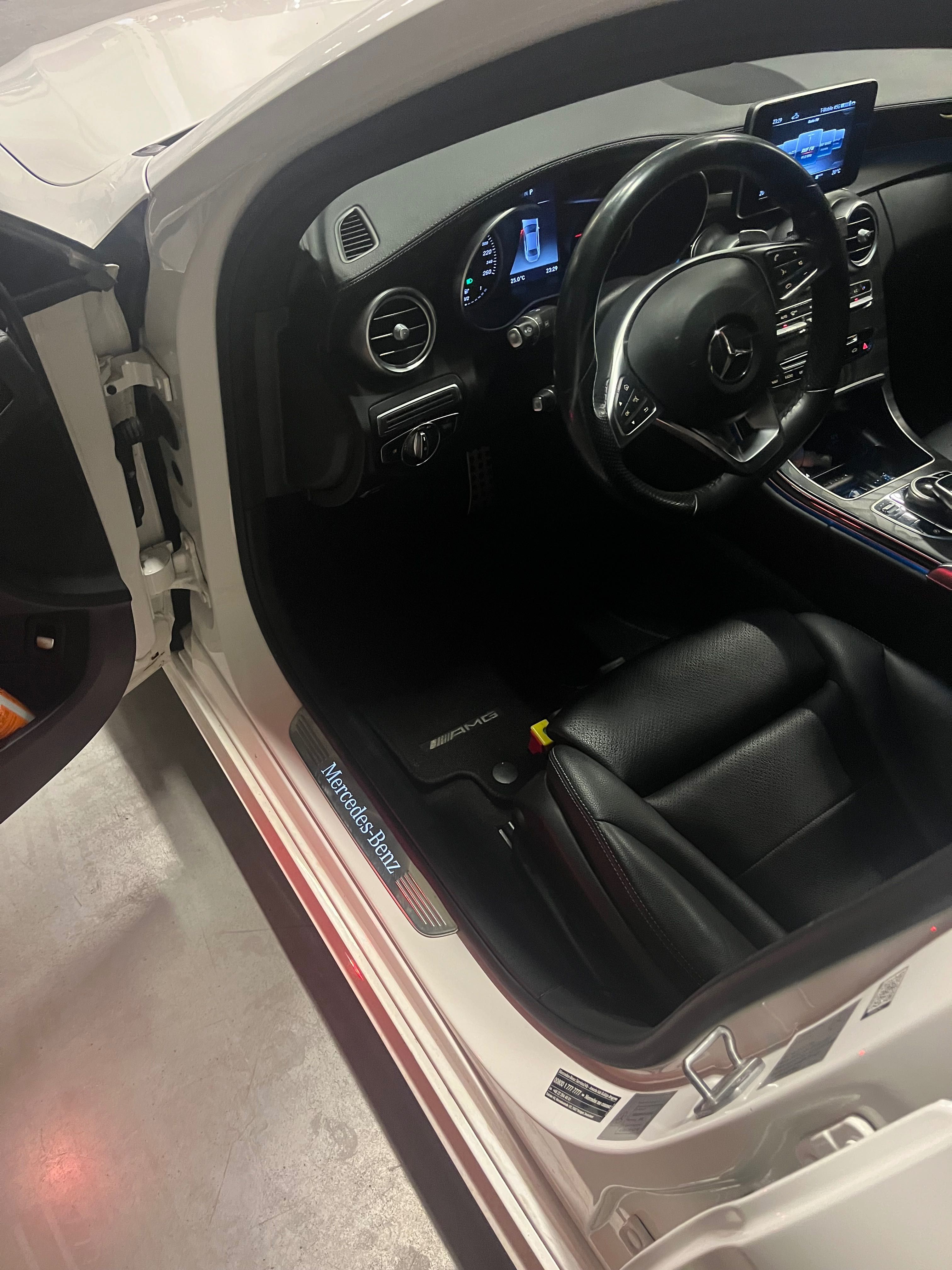 Mercedes-Benz C200 4 Matic