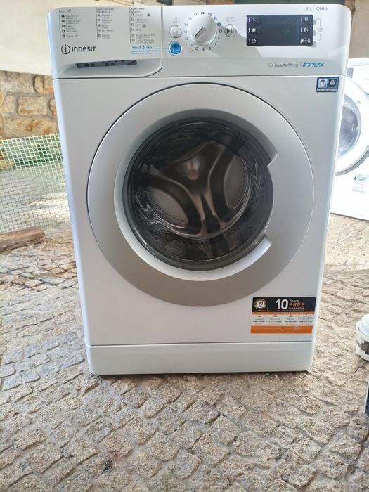 Máquina de Lavar Roupa Indesit – 9kg – 1200 rpm