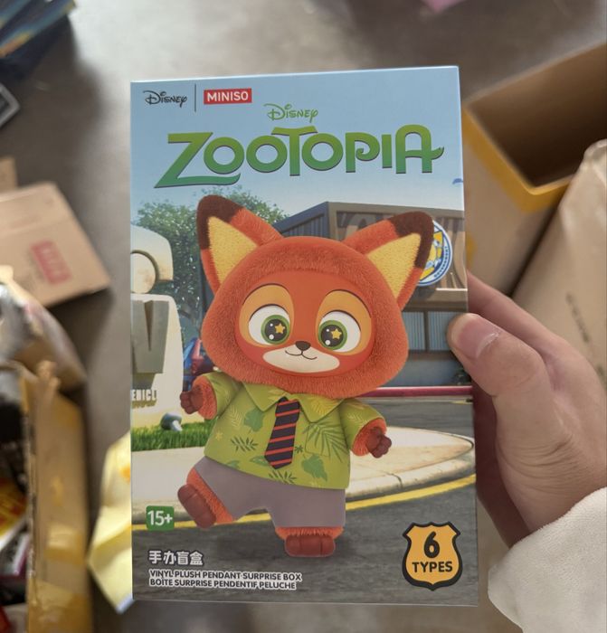 Сюрприз брелок звірополіс ,зверополис Zootopia, зоотрополіс брелок