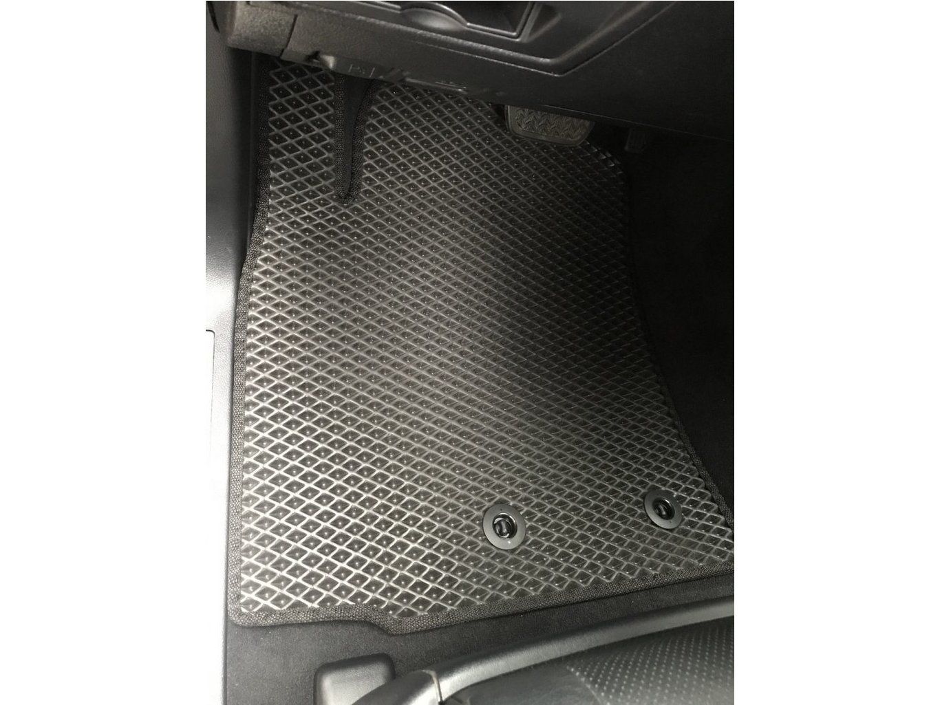 Toyota LC200 2012-2021 Коврики EVA (черные)