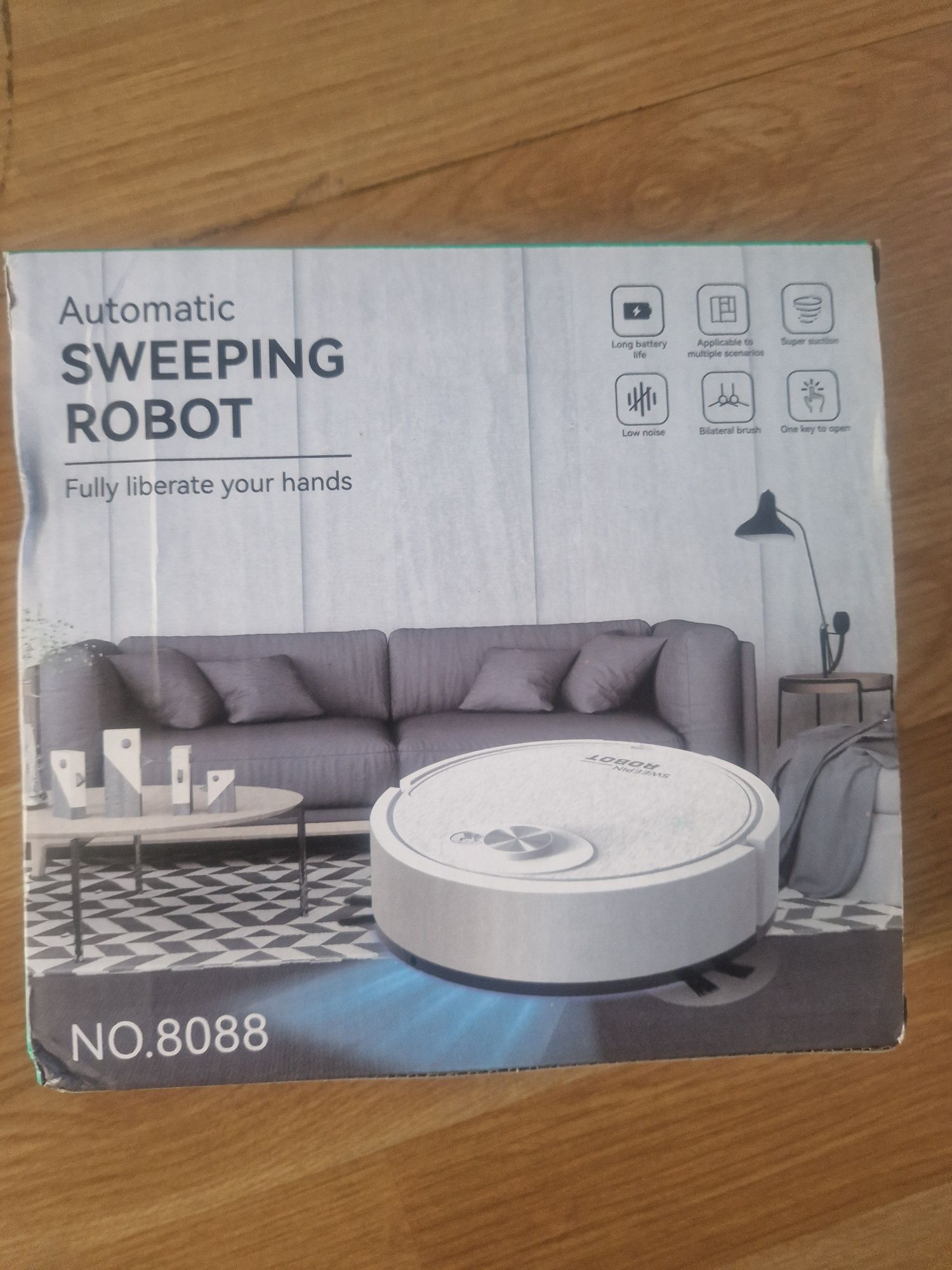 Mały robot sprzątający nowy