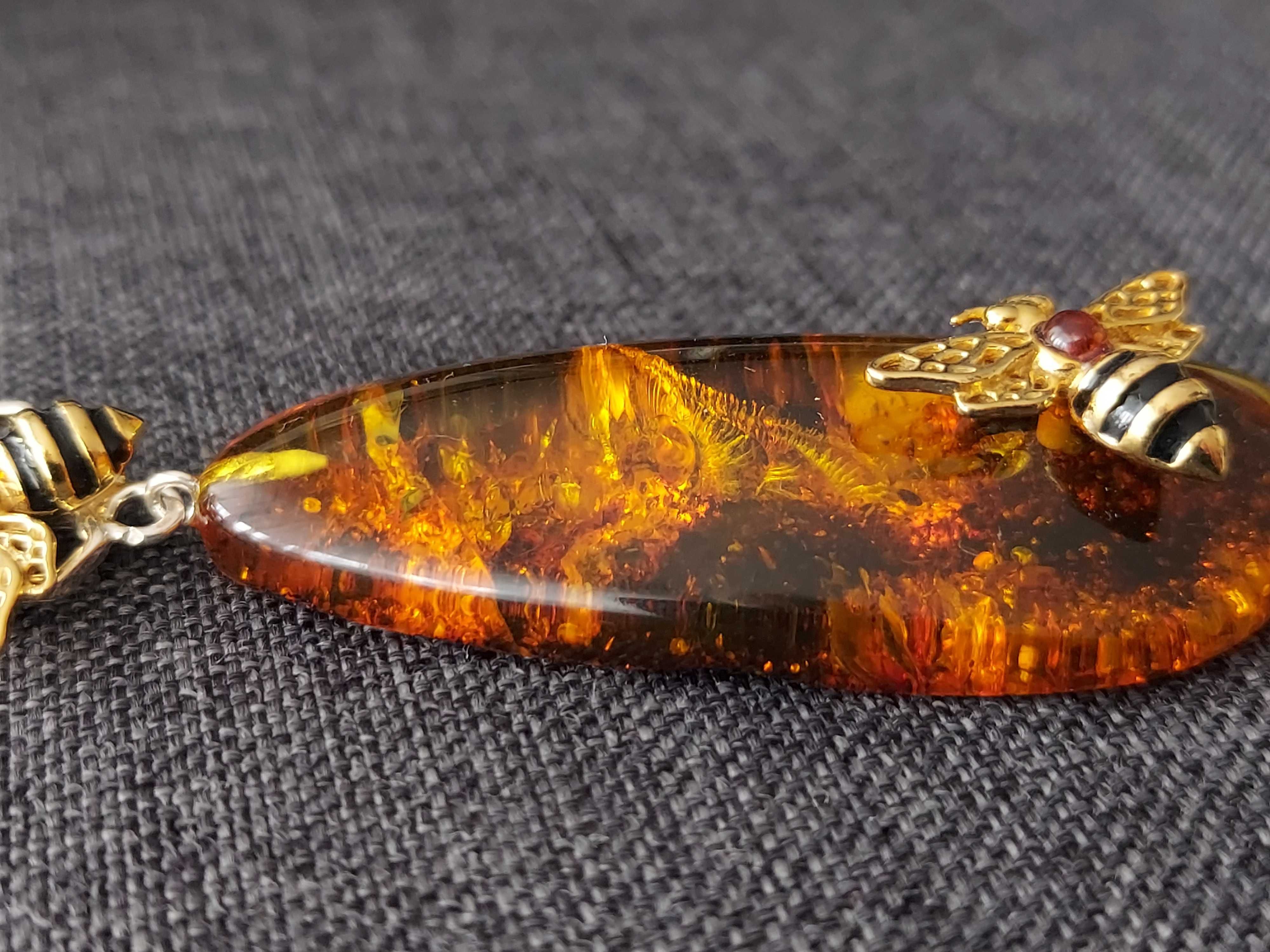 Zawieszka wisiorek przywieszka bursztyn amber jantar srebro 925