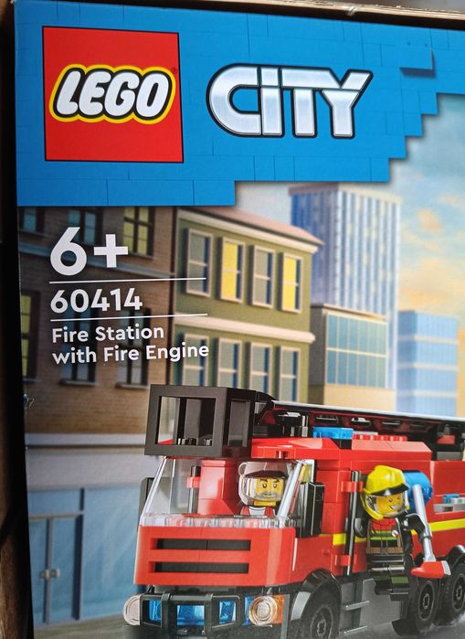 LEGO 60414 - Fire Station with Fire Truck